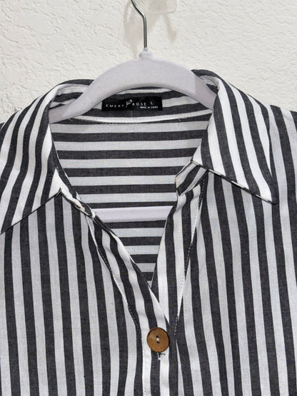 Emery Rose Black White Striped  Collar V neck Women’s Blouse size Large