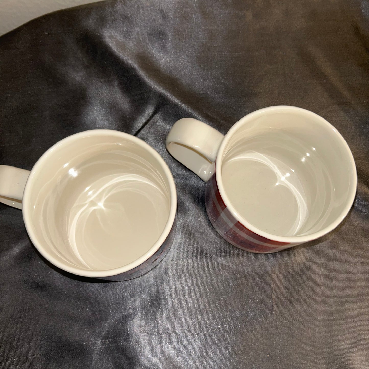 Mugs Large Plaid Design set of 2