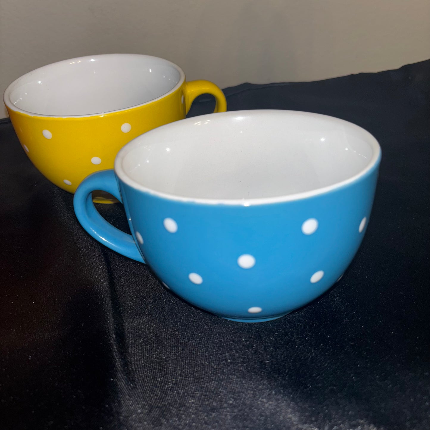Polkadot ceramic coffee mugs Red blue, yellow, green large size set of 4