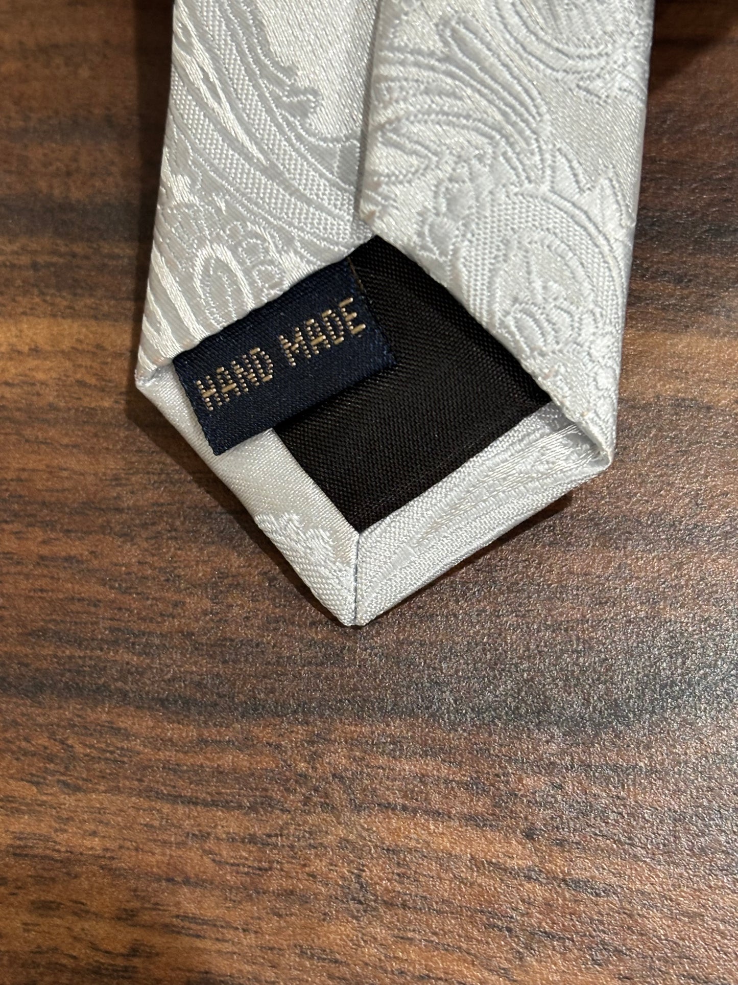 HISDERN Handmade Light Gray Tie w/ Paisley Designs 59”