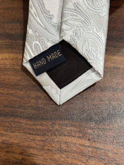 HISDERN Handmade Light Gray Tie w/ Paisley Designs 59”