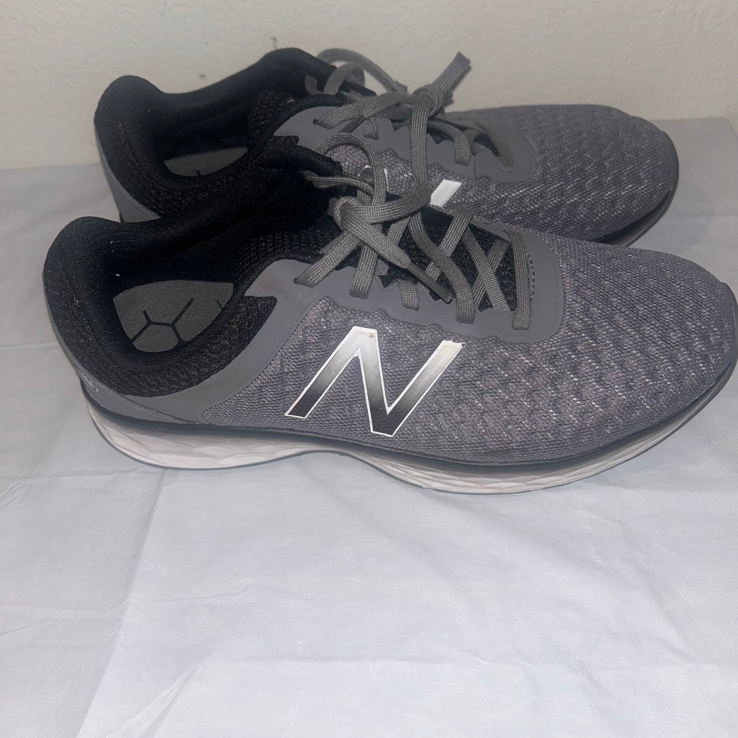 New balance, gray sneakers, men’s size 9.5