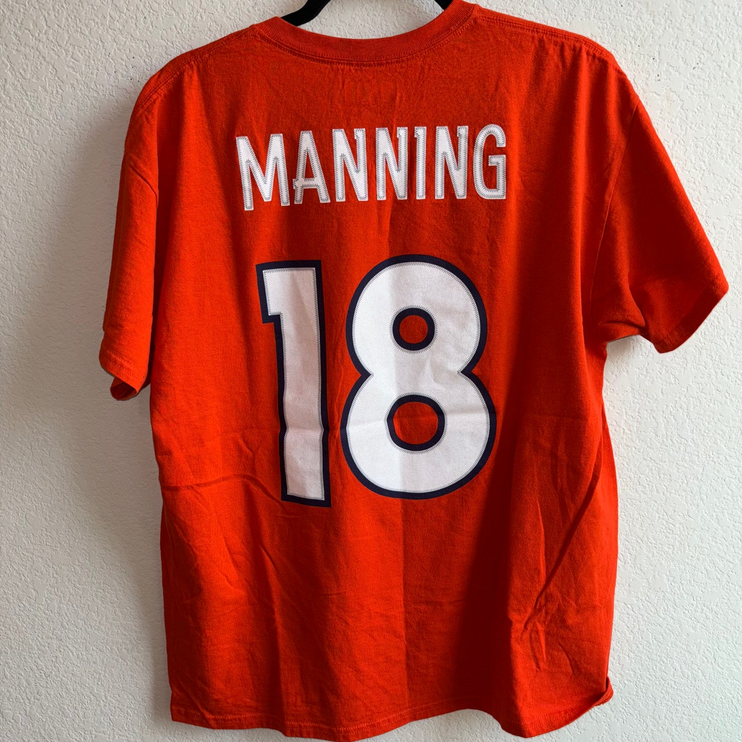 Peyton Manning #18 Denver Broncos NFL Team Apparel T-shirt size Large