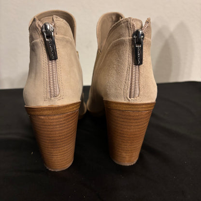 Vince Camuto tan suede leather ankle boot women’s size 11