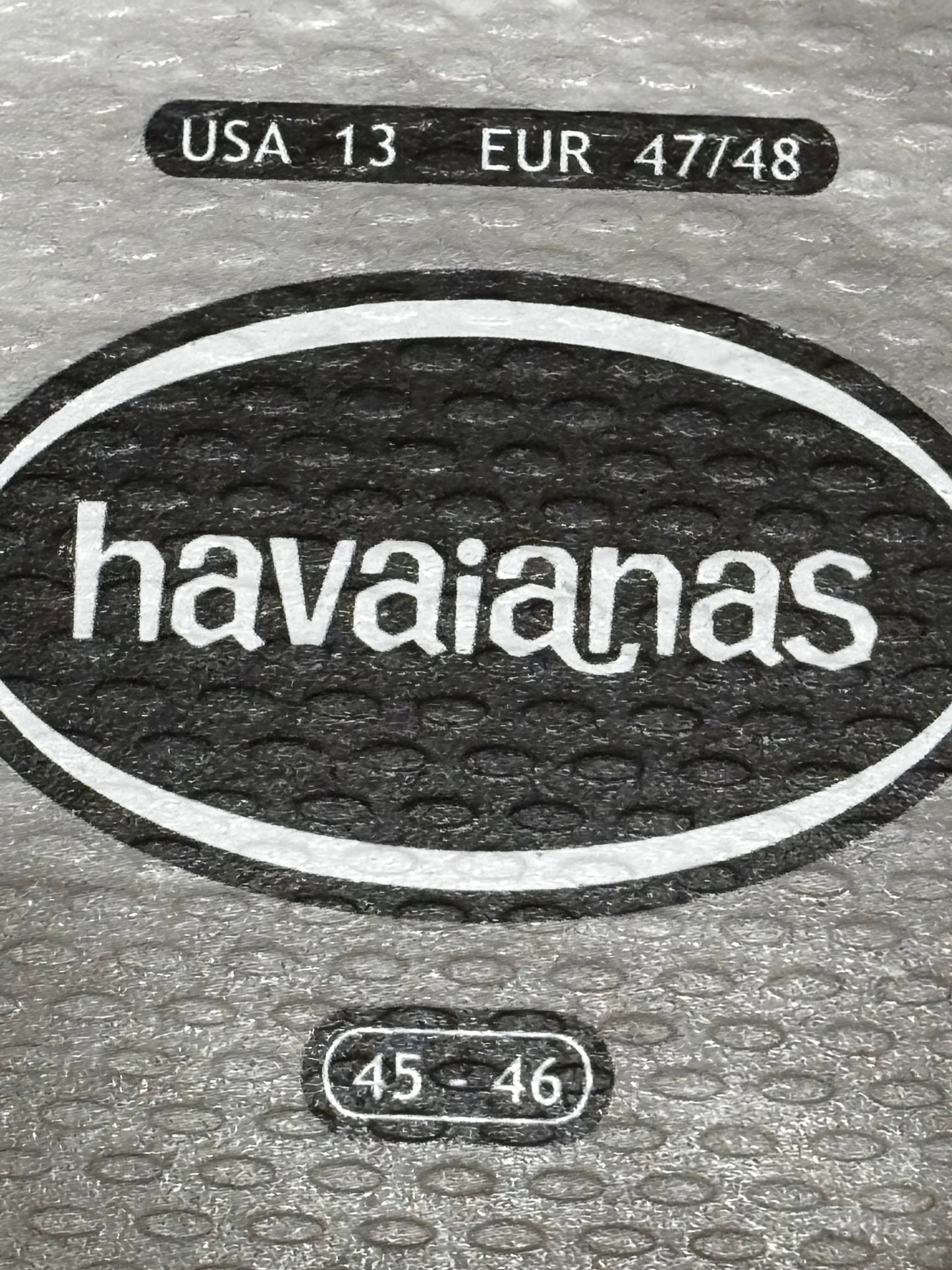 Havaianas Men’s Flip Flops size 13