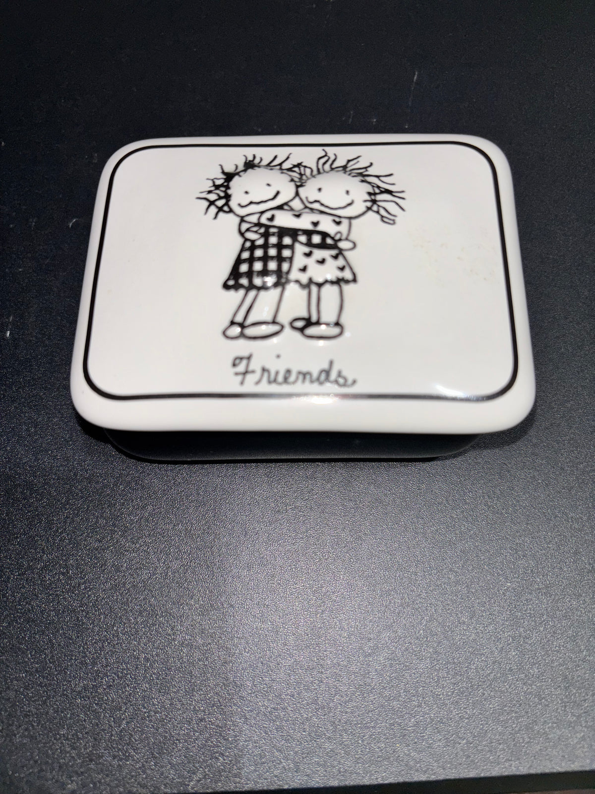 Enesco Children of the Inner Light Friends Ceramic Trinket Box Keepsake Hugs