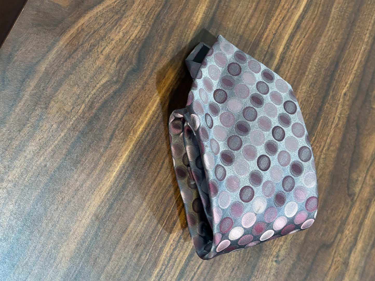 Alfani Gray w/ Pink Dots Tie 100% Silk 57”