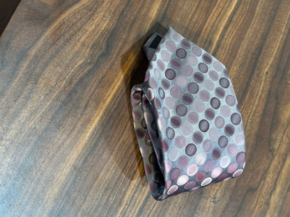 Alfani Gray w/ Pink Dots Tie 100% Silk 57”