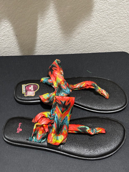 Sanuk Women’s Multicolor Sandals size 9