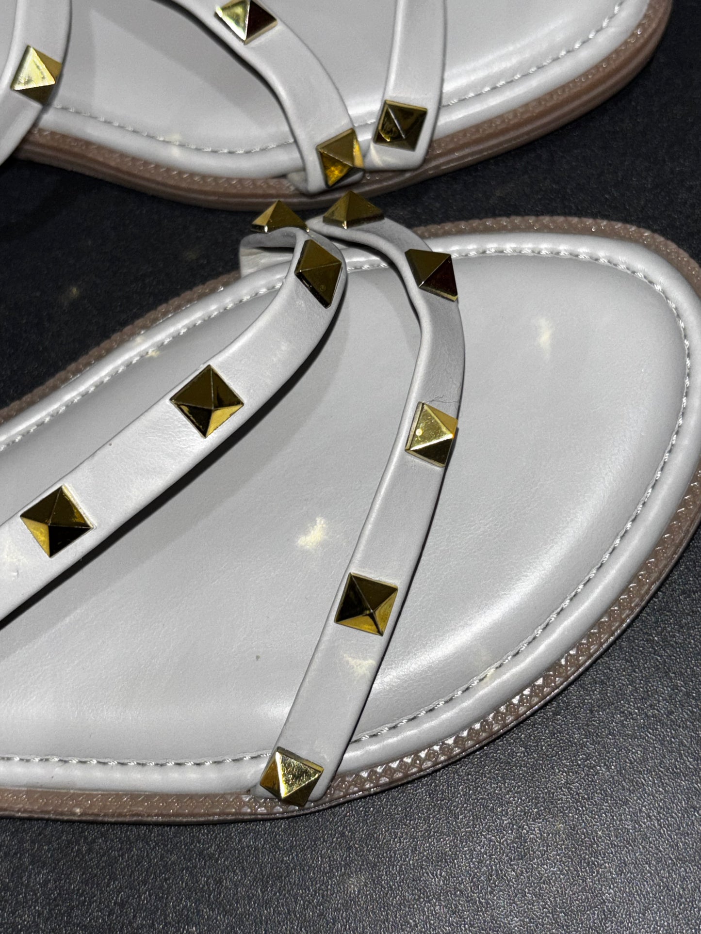 Betee Gray Gold Studded Sandals Women’s size 39(8.5)