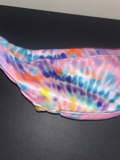Women’s multicolor fanny pack grey strap