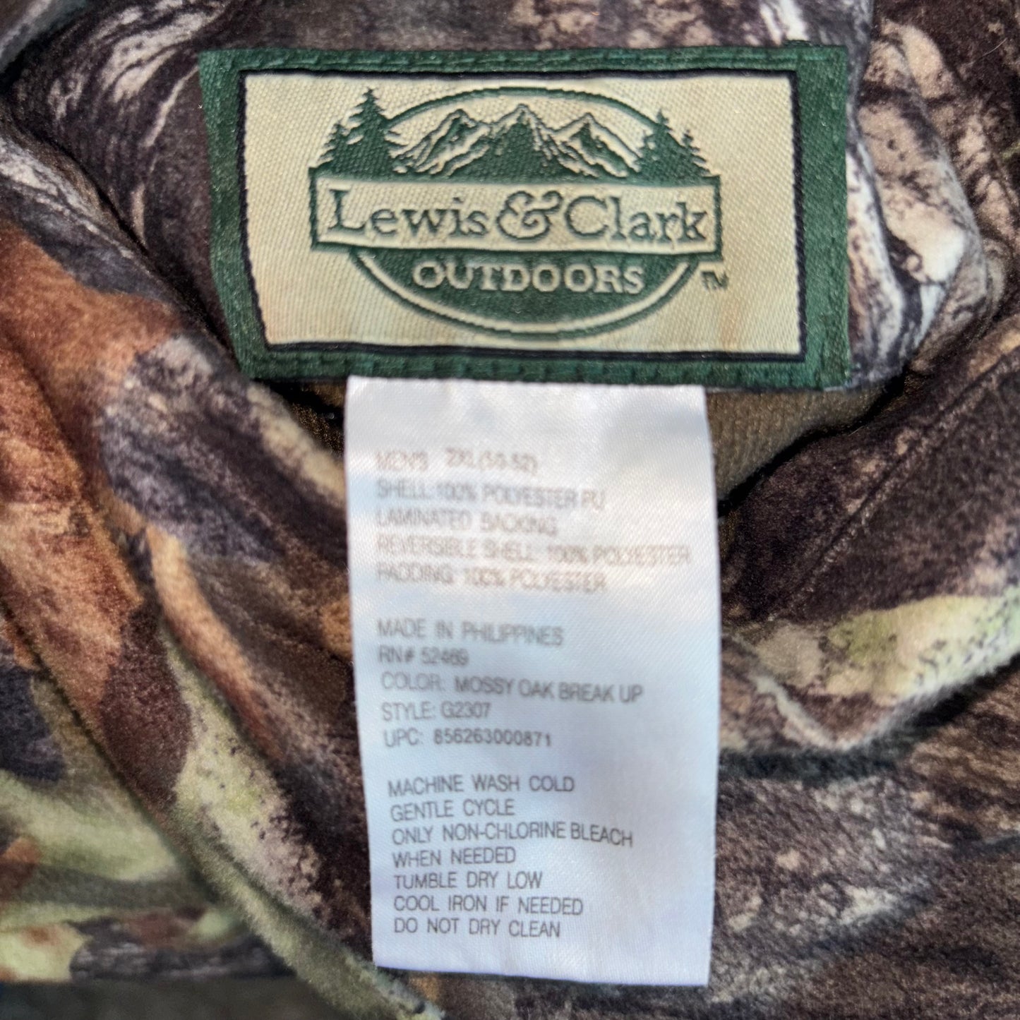 Lewis and Clark Camo hunting jacket reversible Thinsulated size 2 XL men’s