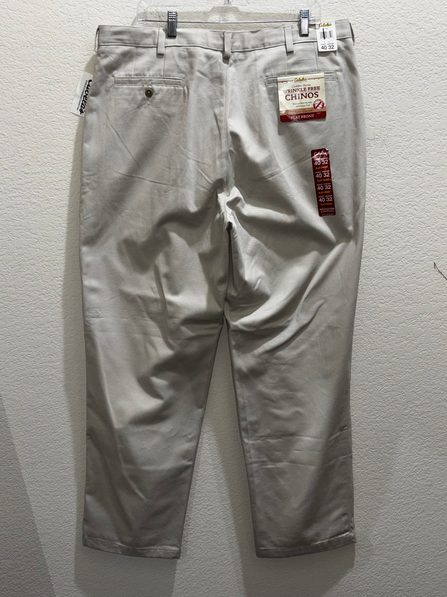 Cabela’s khaki chino style pants men’s size 40