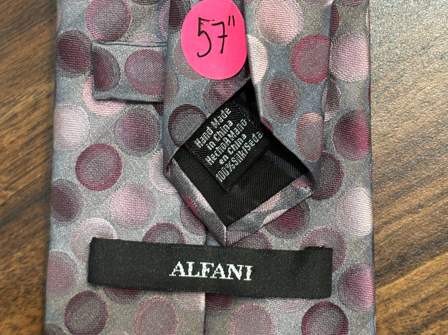 Alfani Gray w/ Pink Dots Tie 100% Silk 57”