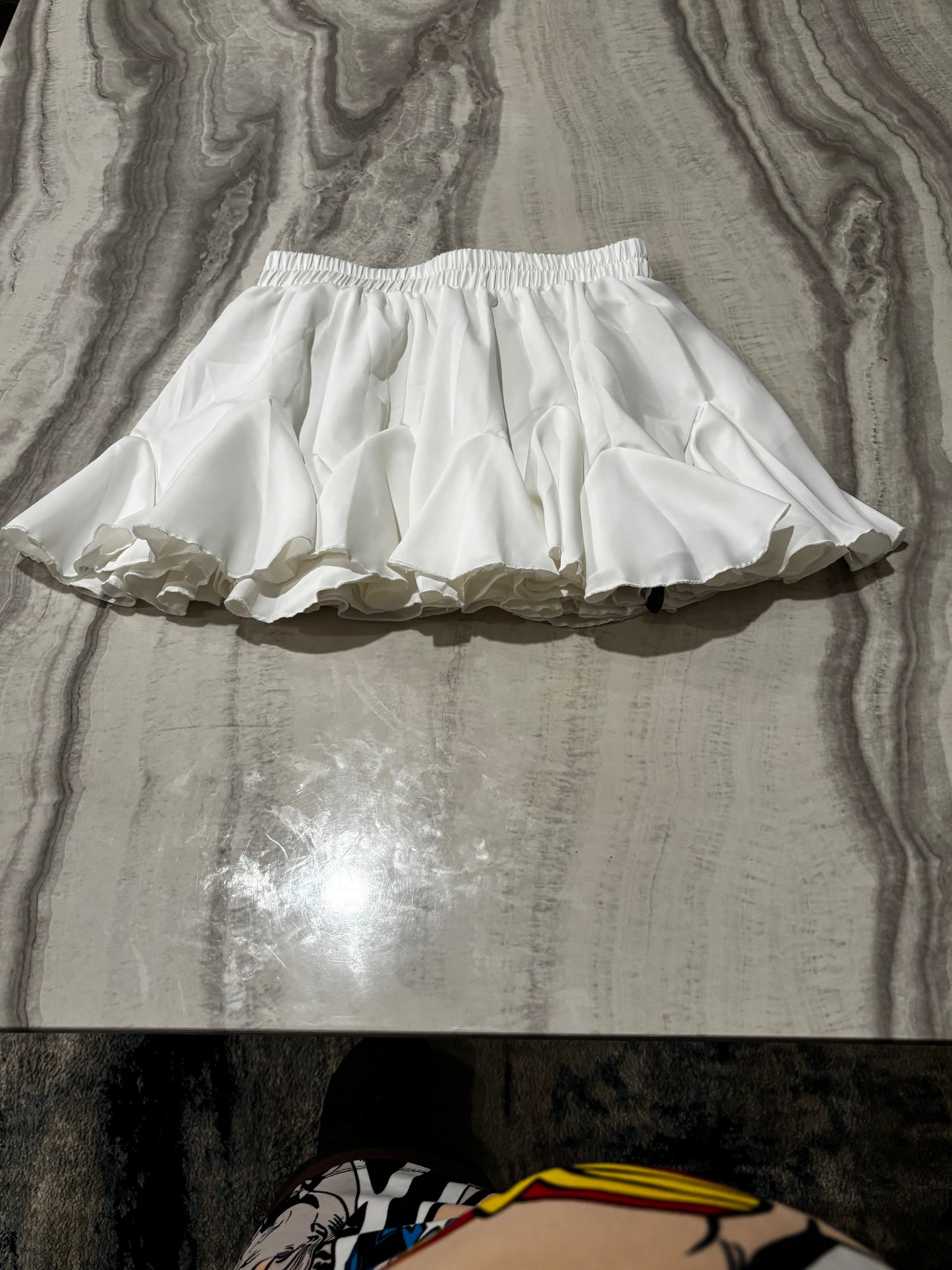 Avid Love Women’s White Ruffle Mini Skirt