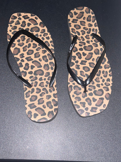 Leopard Women’s Flip Flops size 10