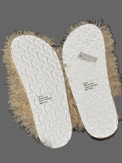 Women’s Cream Faux Fur Slip-on Slides size 8