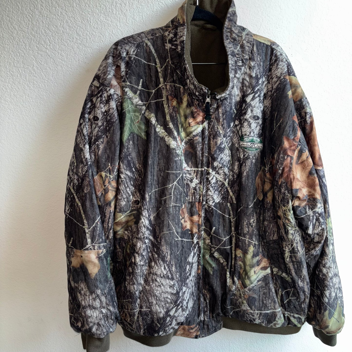 Lewis and Clark Camo hunting jacket reversible Thinsulated size 2 XL men’s