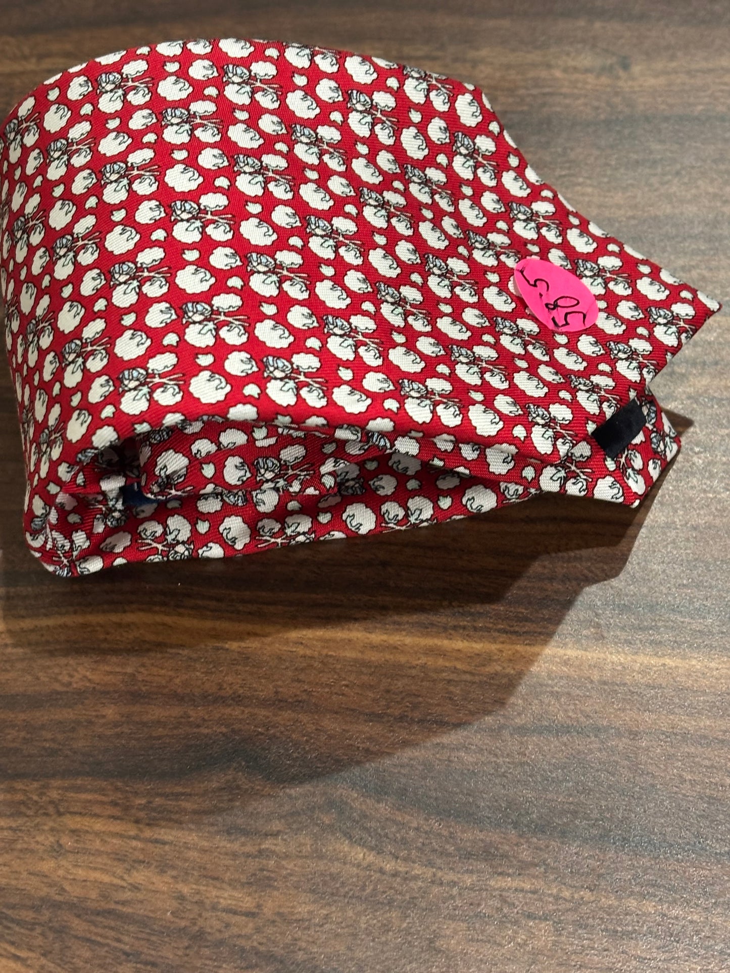 Vineyard Vines Red w/ Cotton Ball Designs Tie 100% Silk 58.5”