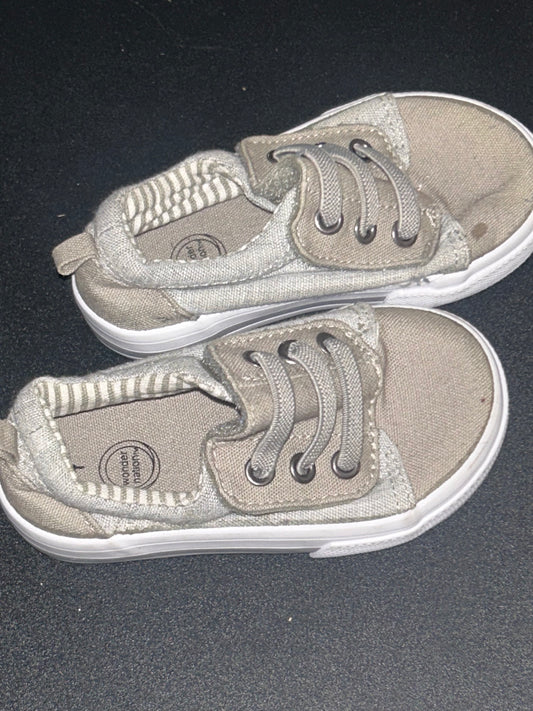 Kids Tan Laced Shoes Toddler size 4