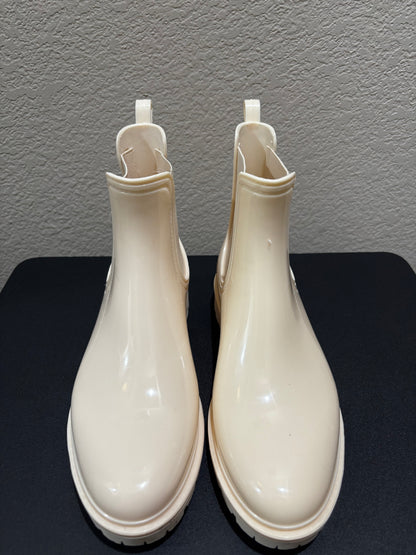 Serra Women’s Cream Rain-boots size 8