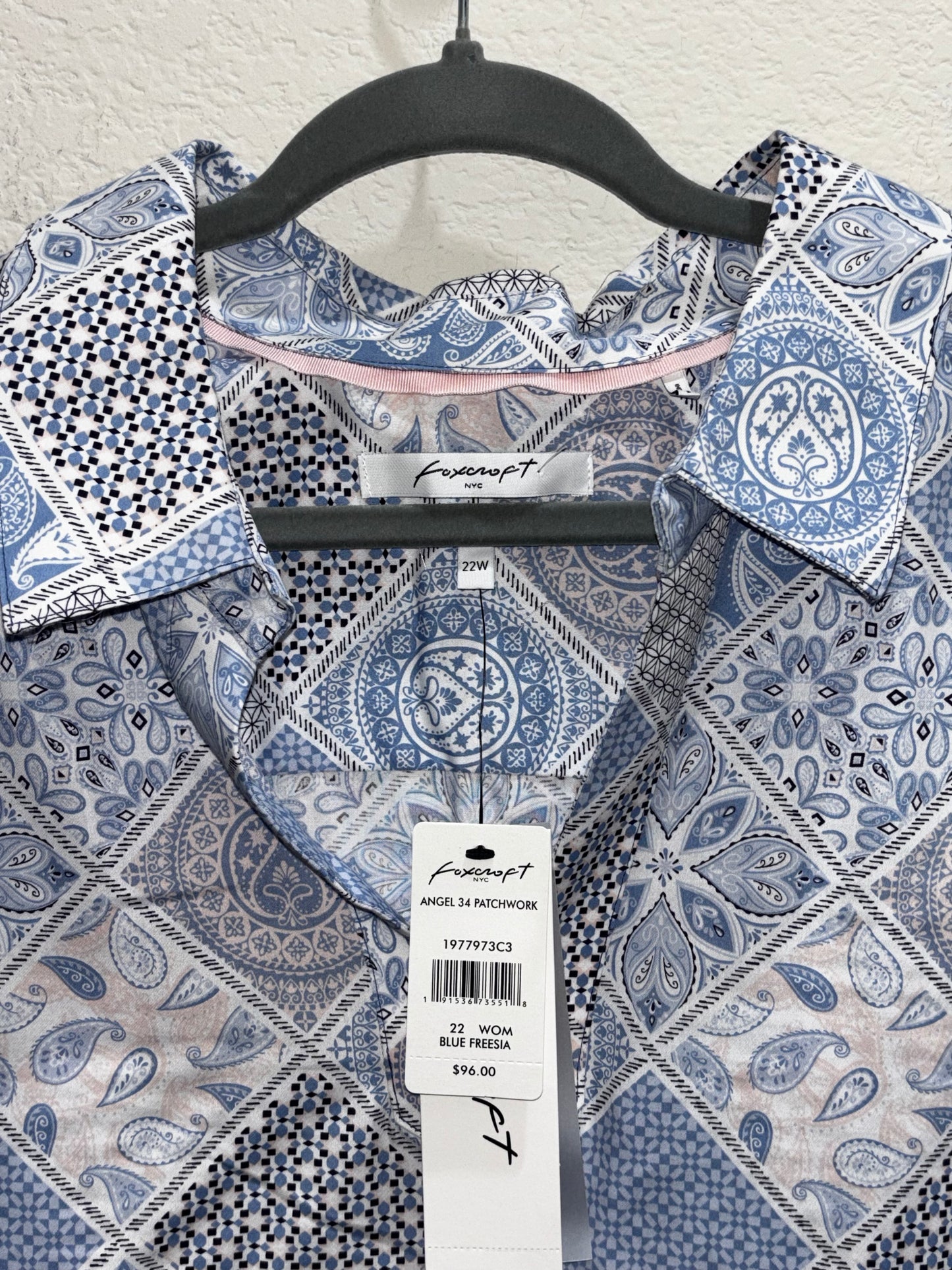 Foxcroft Women’s Light Blue Multi-patterned Designed Blouse size 22
