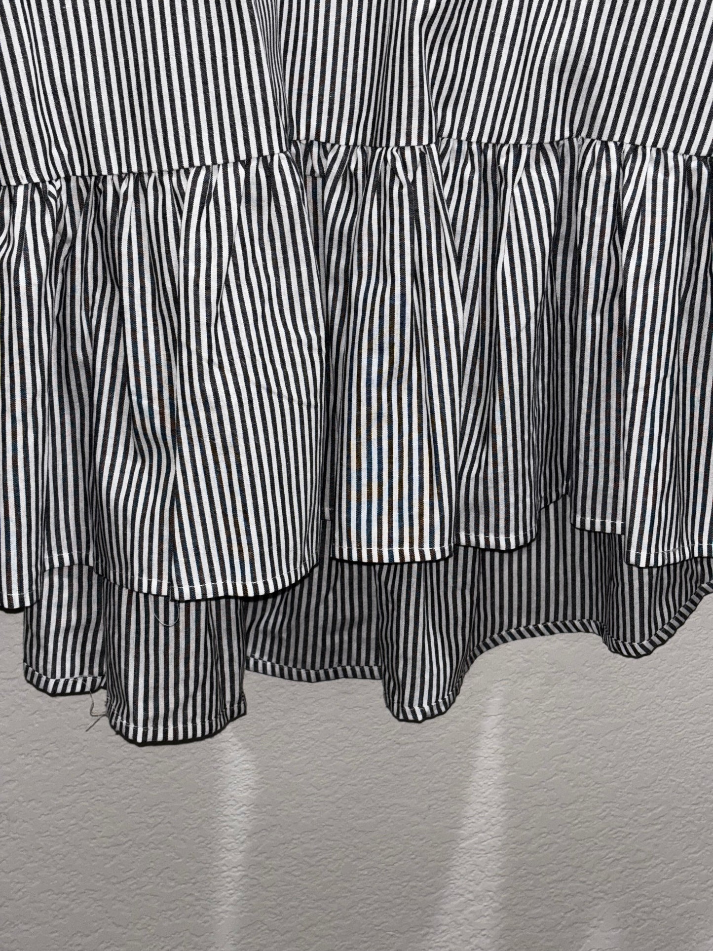 Listicle Women’s Striped Ruffle Blouse size Large