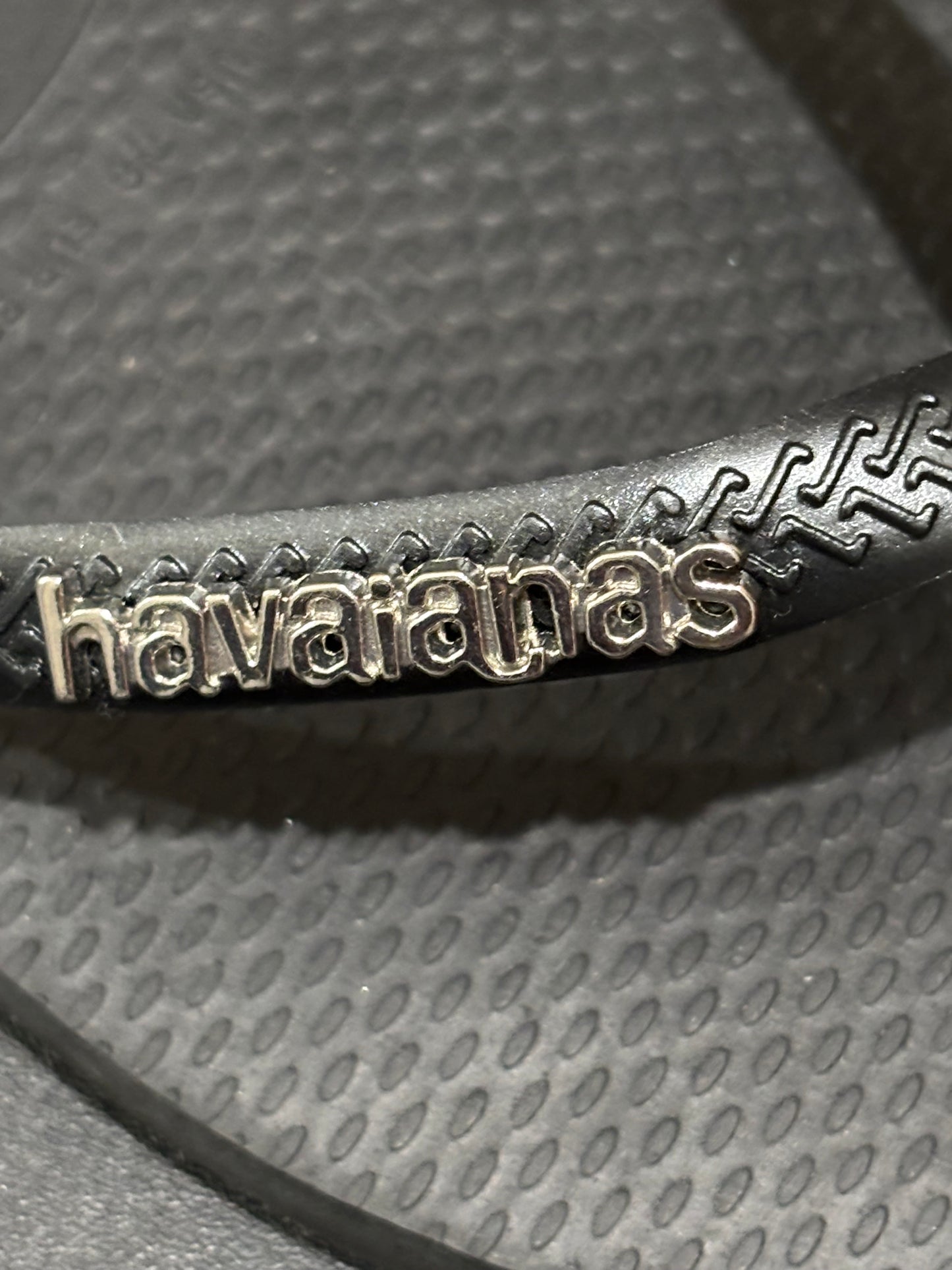 Havaianas Women’s Black Flip Flops size 6.5