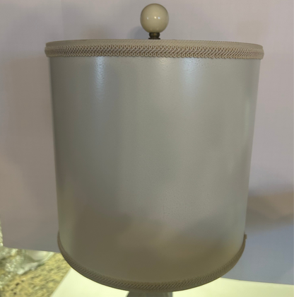 Vintage porcelain and ceramic White Bird Lamp