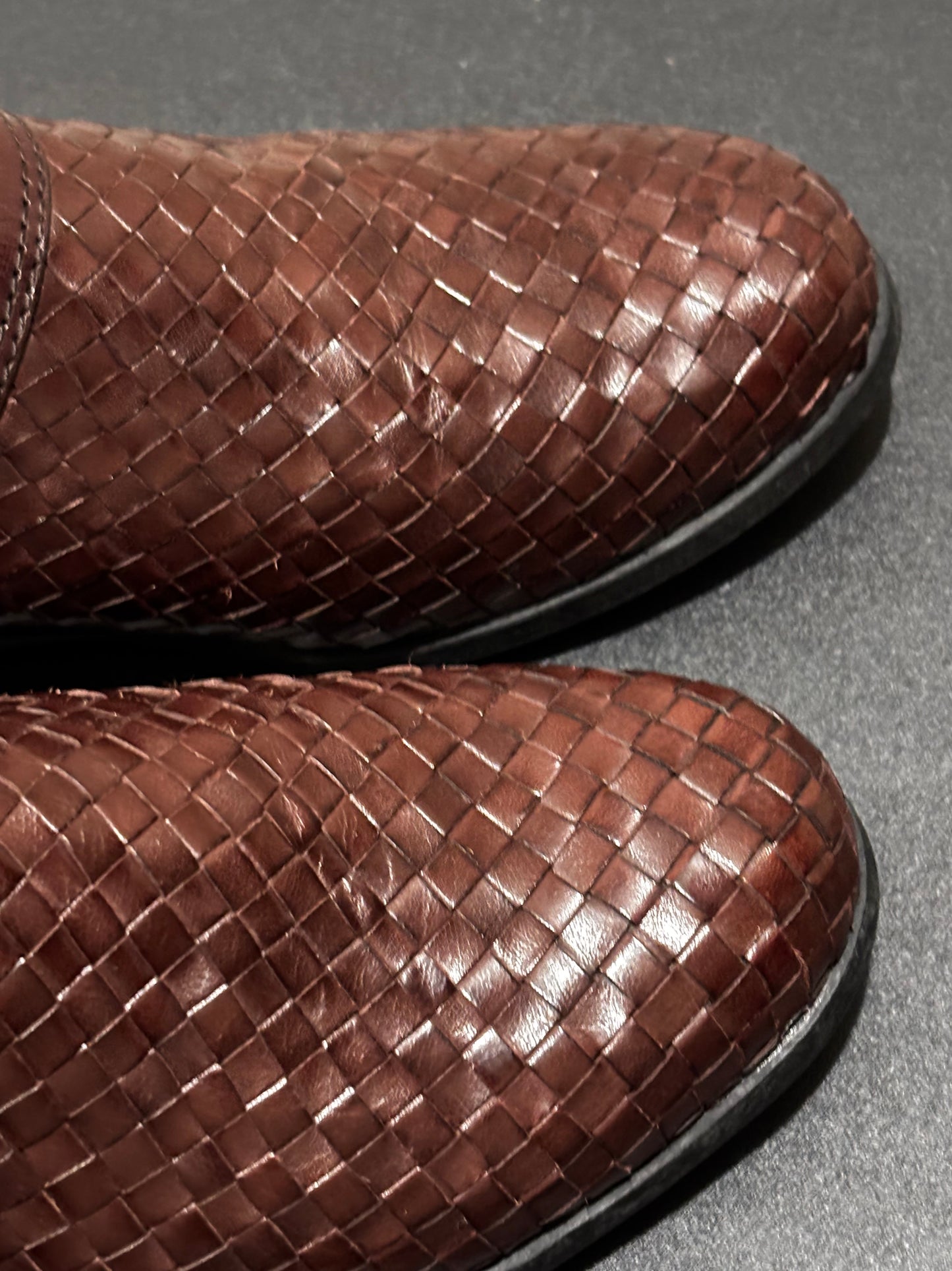 Ariat Women’s Brown woven leather clogs size 6.5