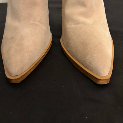 Vince Camuto tan suede leather ankle boot women’s size 11
