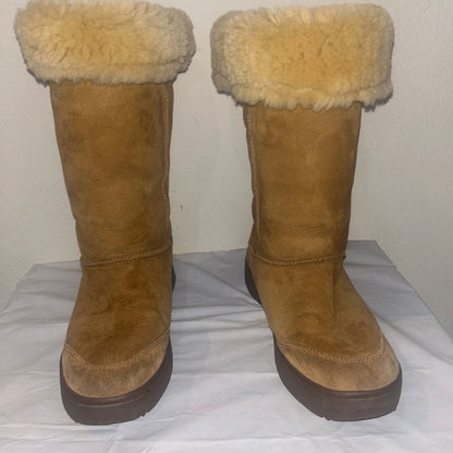 Uggs knee high tan fur boots size 9 women’s