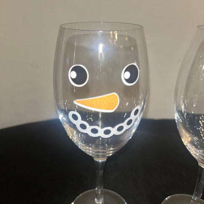 Snowman wine glasses (set up 2)9 inches tall￼