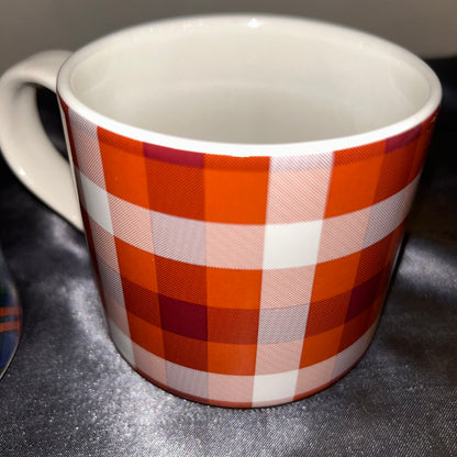 Mugs Large Plaid Design set of 2