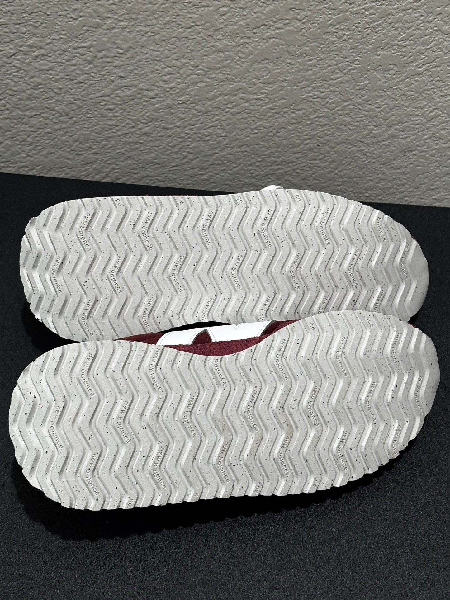 New Balance 237 Burgundy Sneakers size W8/ M9.5