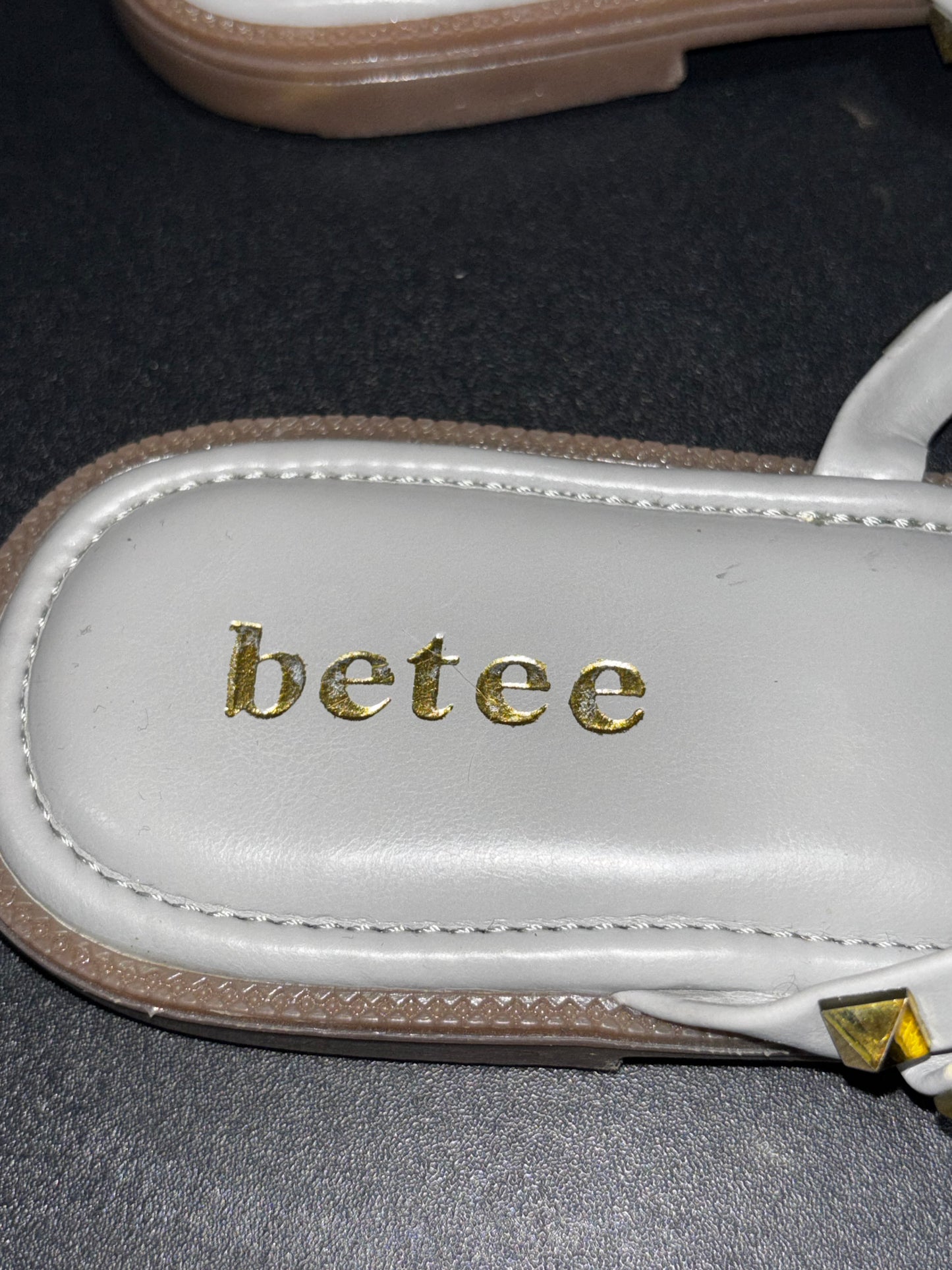 Betee Gray Gold Studded Sandals Women’s size 39(8.5)