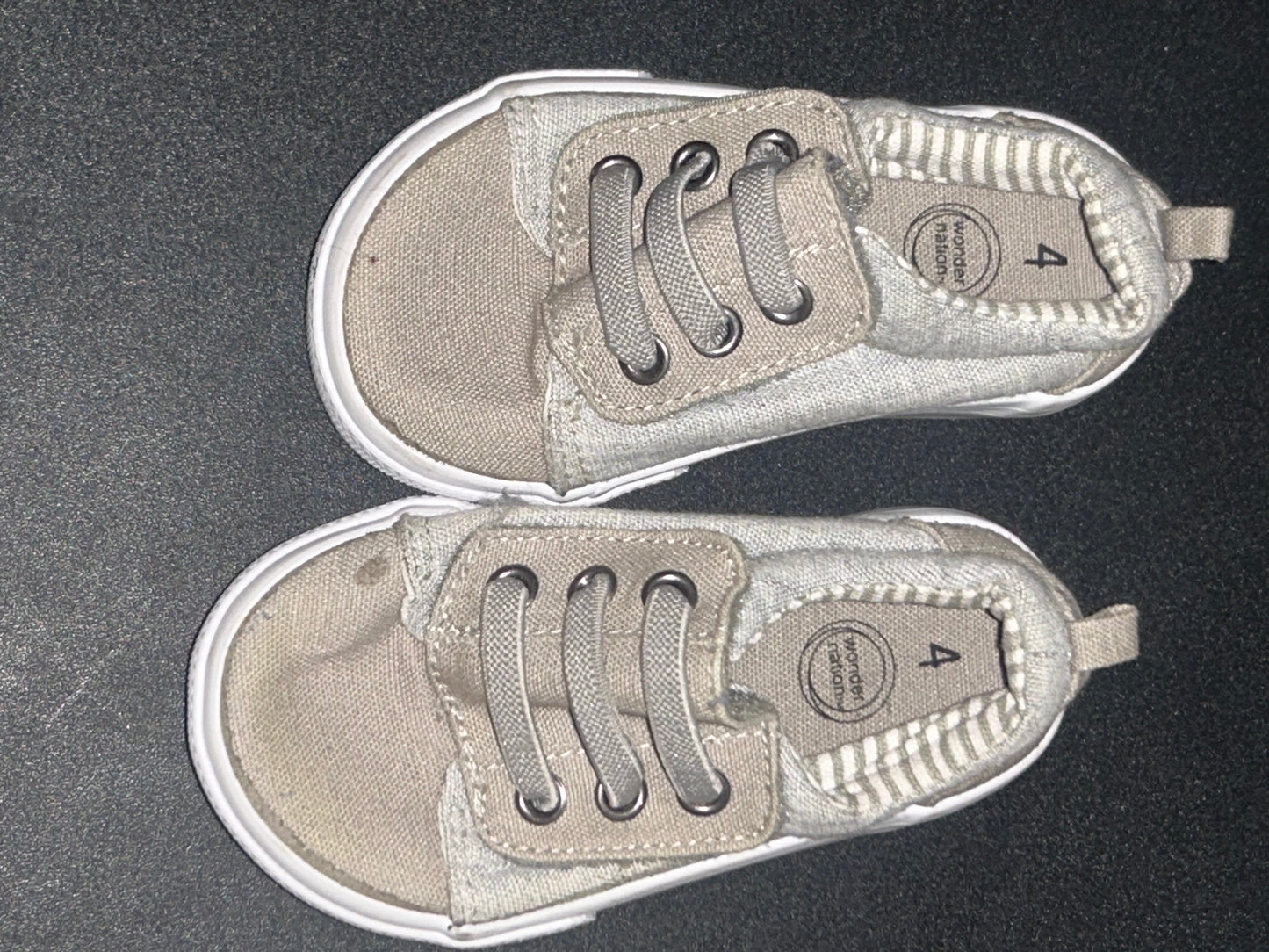 Kids Tan Laced Shoes Toddler size 4