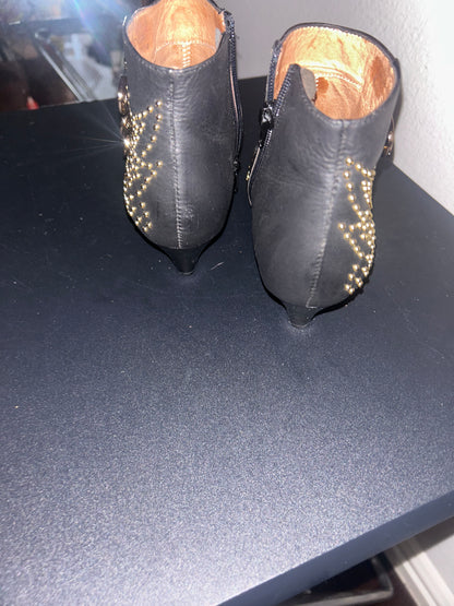 Jeffrey Campbell Starbursts Black leather ankle booties with gold stud, design women’s size 6.5