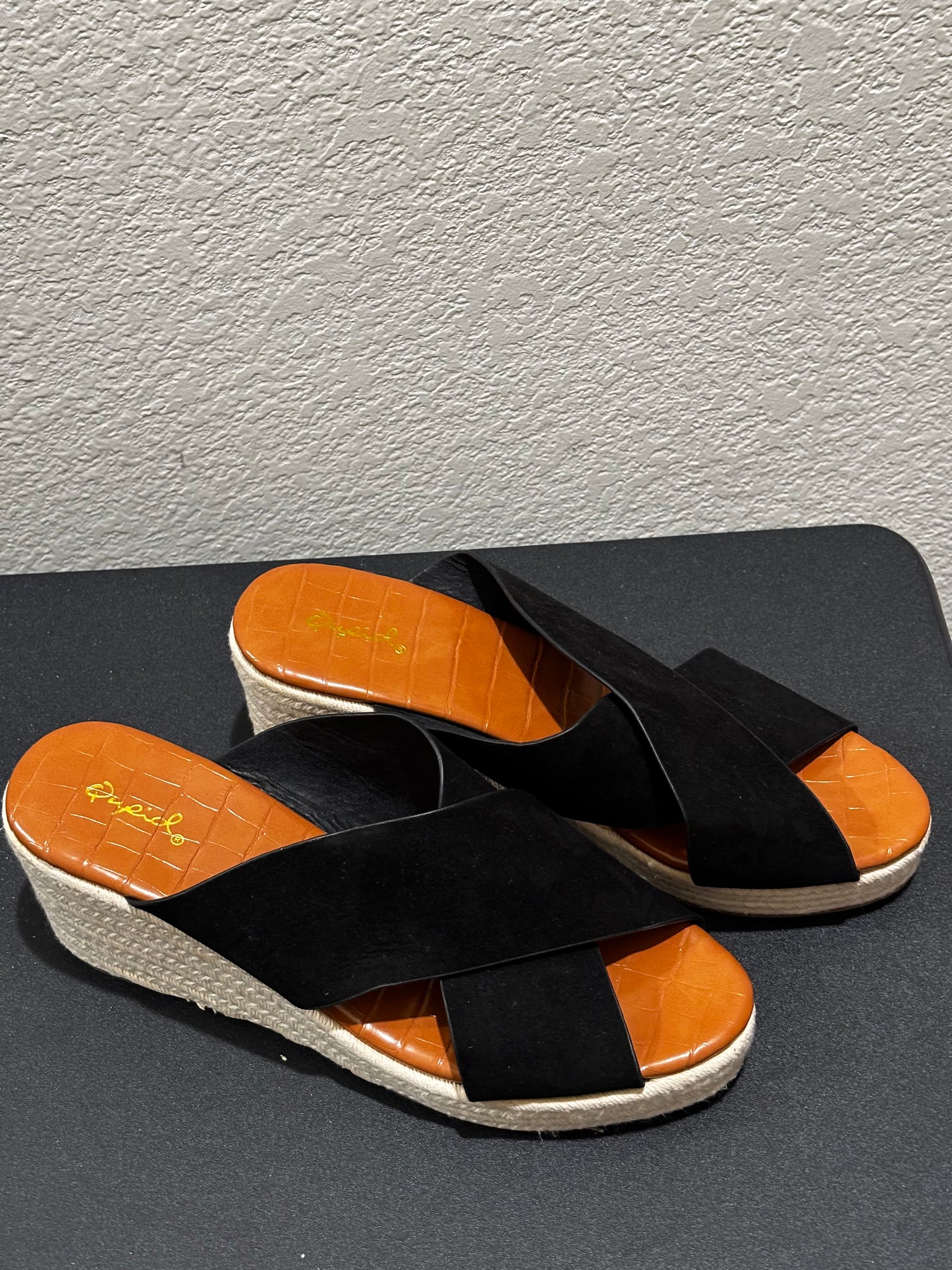 Qupid Women’s black wedge heel Espadrille shoes, size 9