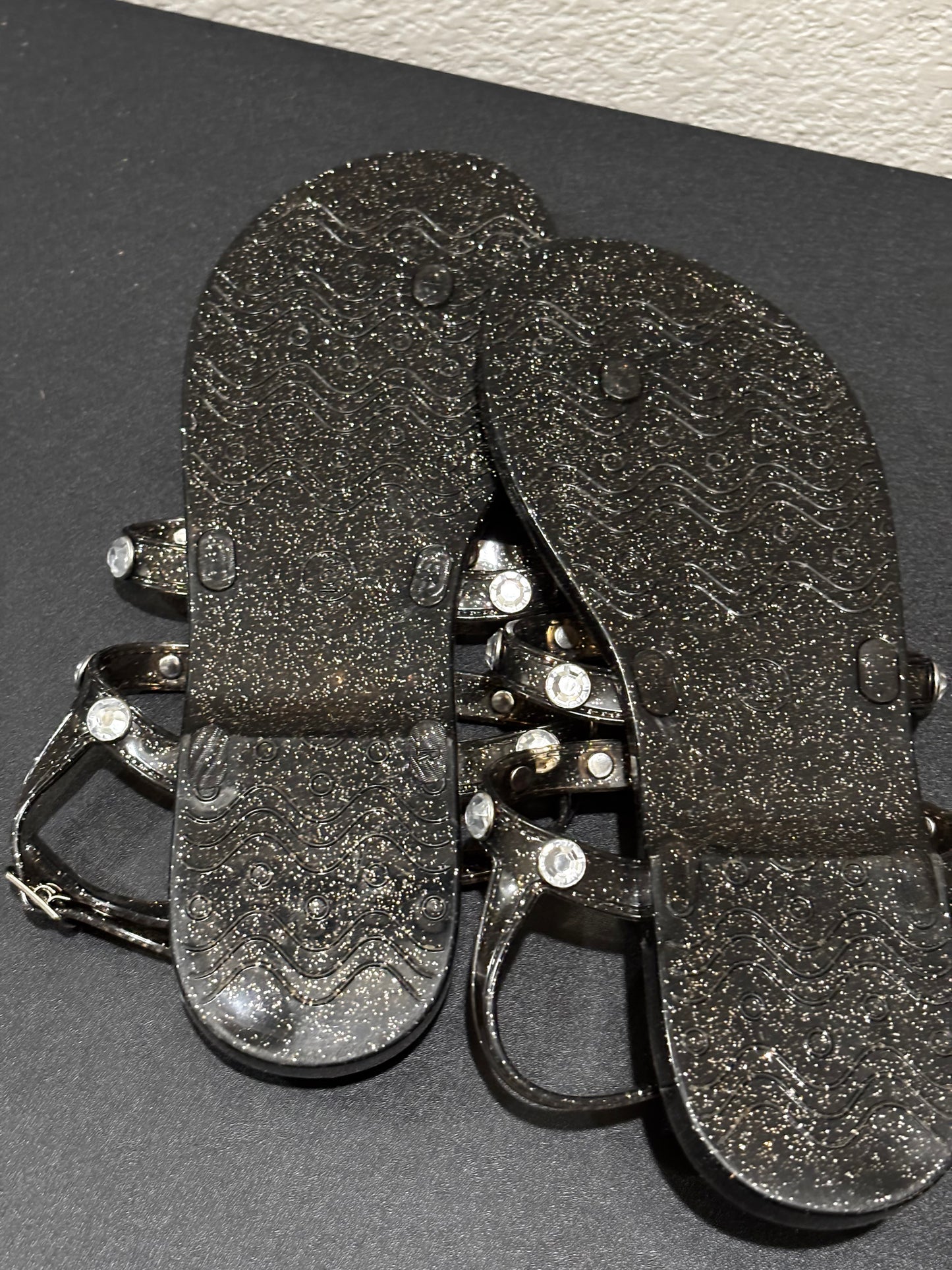 Mix 6 Women’s Studded Sparkled Black Design Jelly Shoes size 6