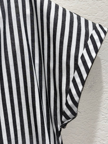 Emery Rose Black White Striped  Collar V neck Women’s Blouse size Large