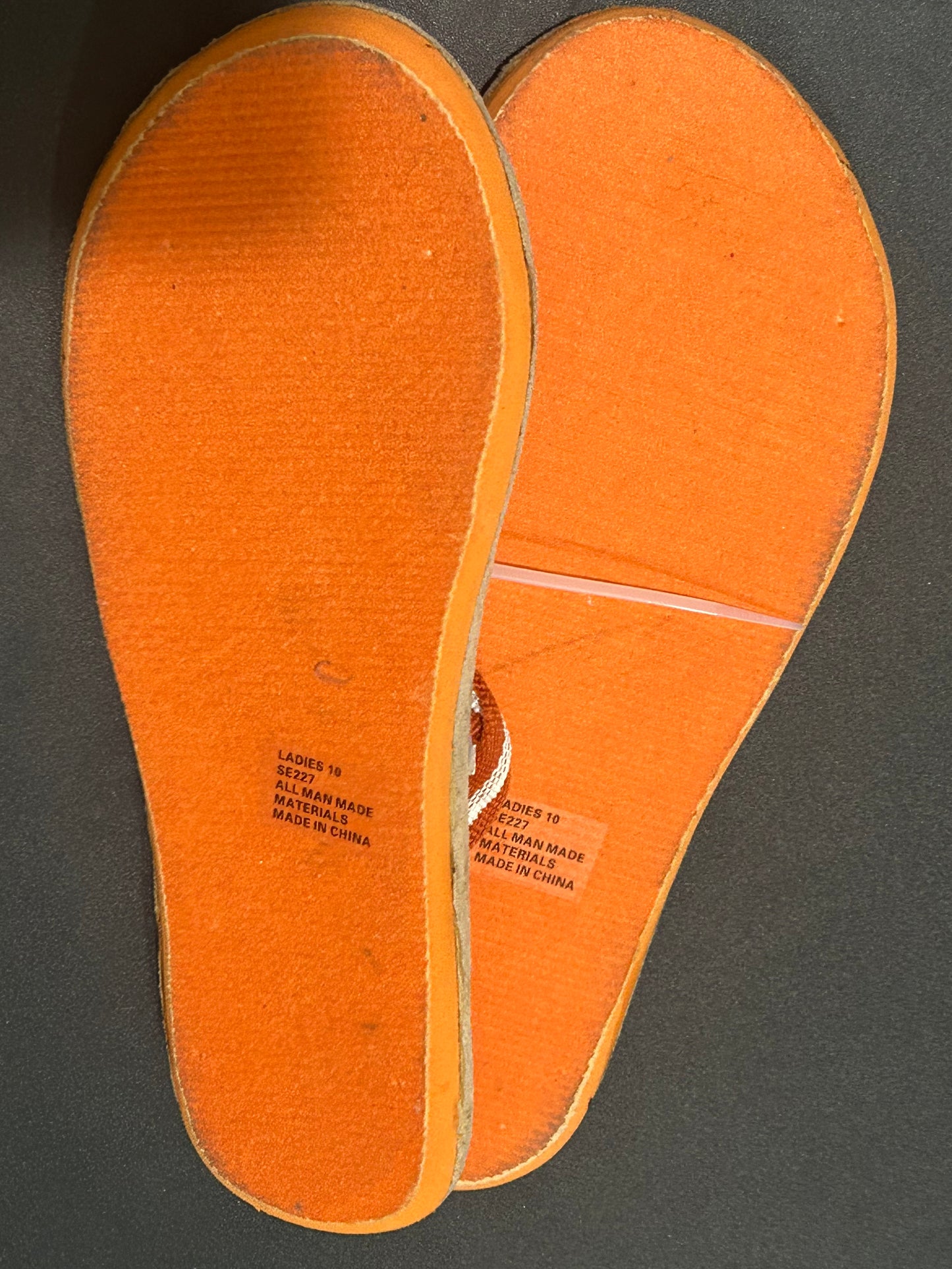 Personal Identity Women’s Orange Striped Flip Flops size 10