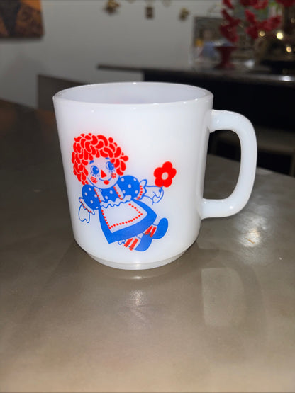 Raggedy Ann and Andy milk glass vintage coffee cup