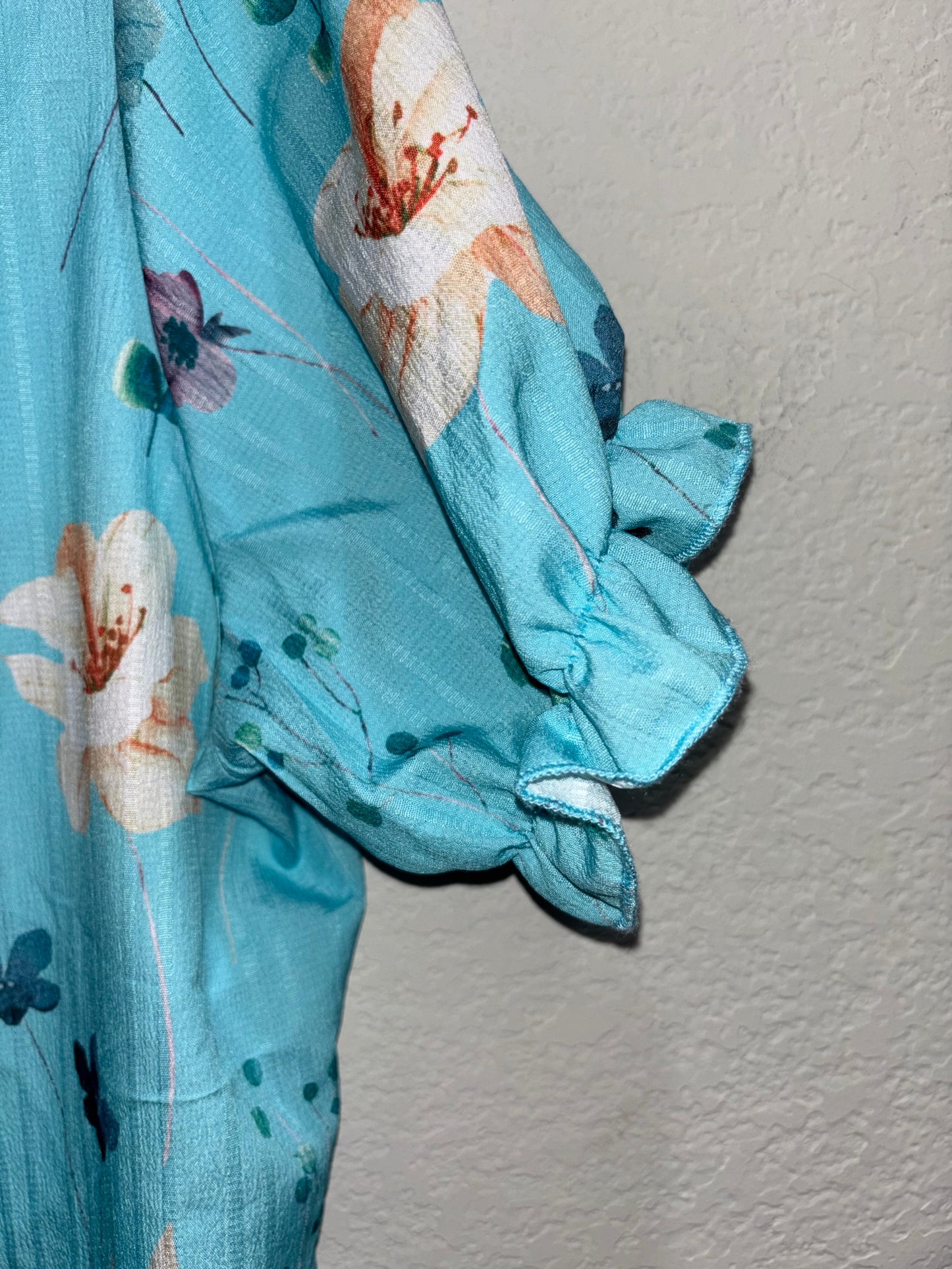 Turquoise V-Neck Lace Collar Blouse Floral by Pattern