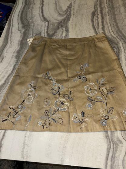 Covington Woman Tan Floral Embroidered Skirt size 16
