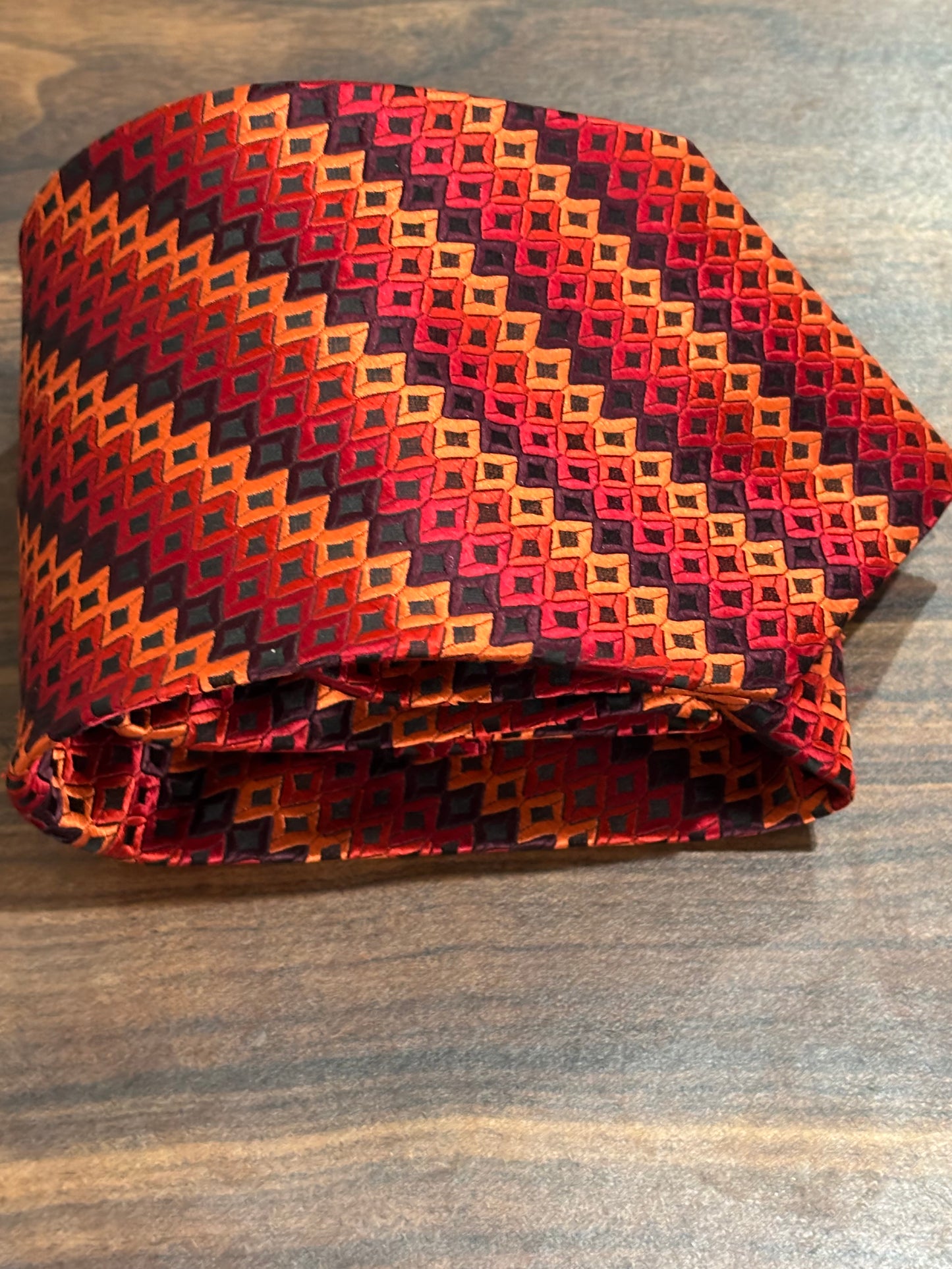 Brand Q Red/Orange/Yellow Patterned Tie 100% Polyester 58”