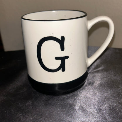 Mug White & Black with “G” Letter monogram 12oz