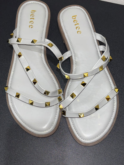 Betee Gray Gold Studded Sandals Women’s size 39(8.5)