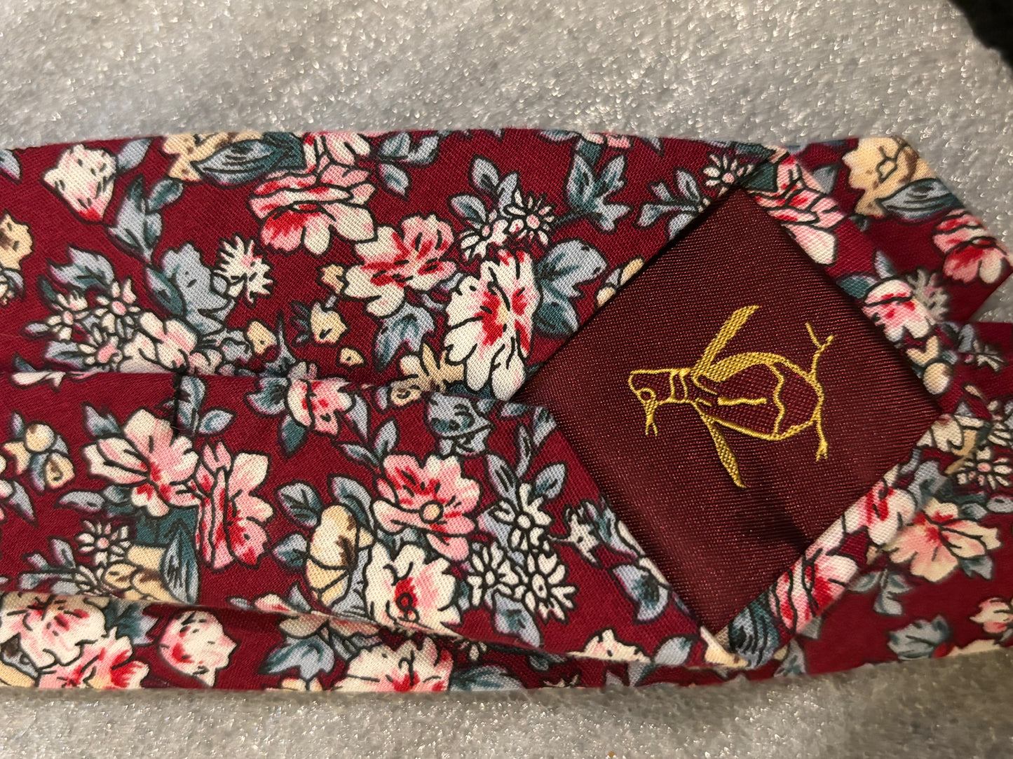 Penguin Red w/ Floral Design 56.5In 100% Cotton Tie