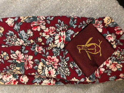 Penguin Red w/ Floral Design 56.5In 100% Cotton Tie